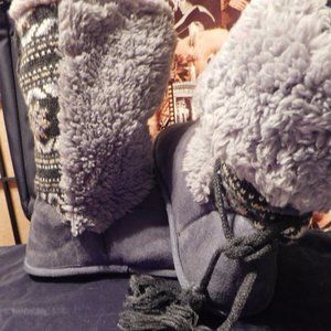 A La Mode SLIPPERS NEW